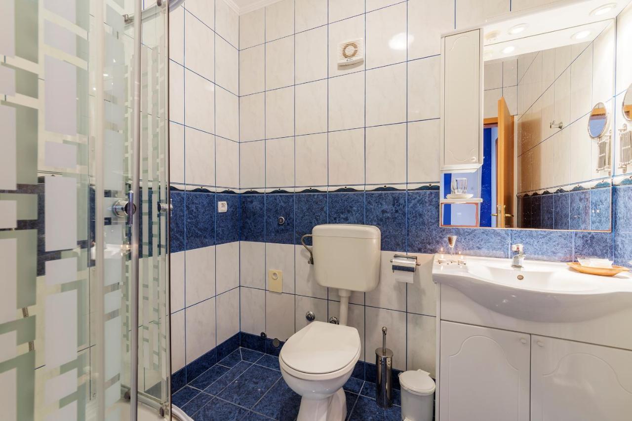 Canaria Apartman *