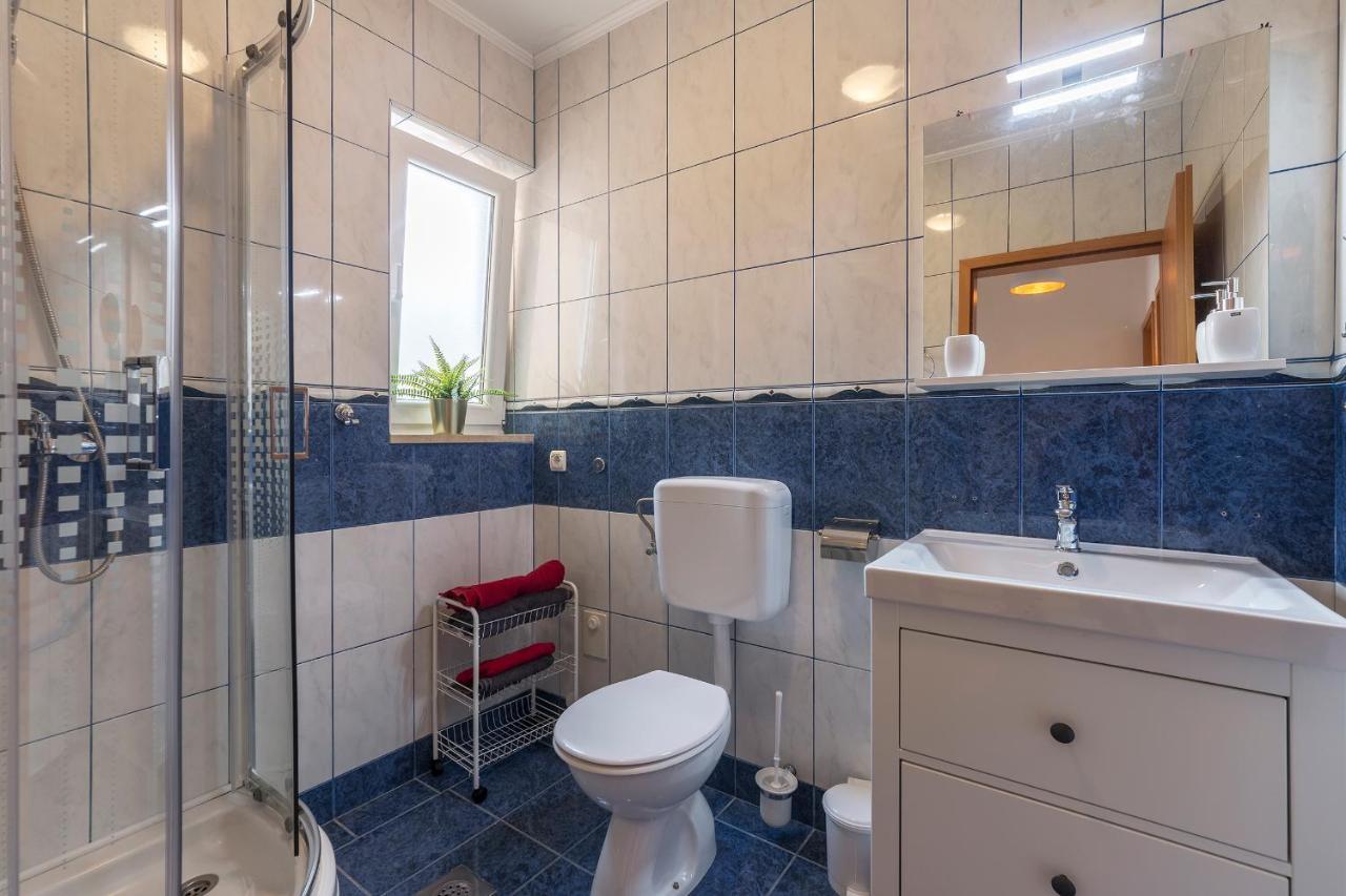 Canaria Apartman *