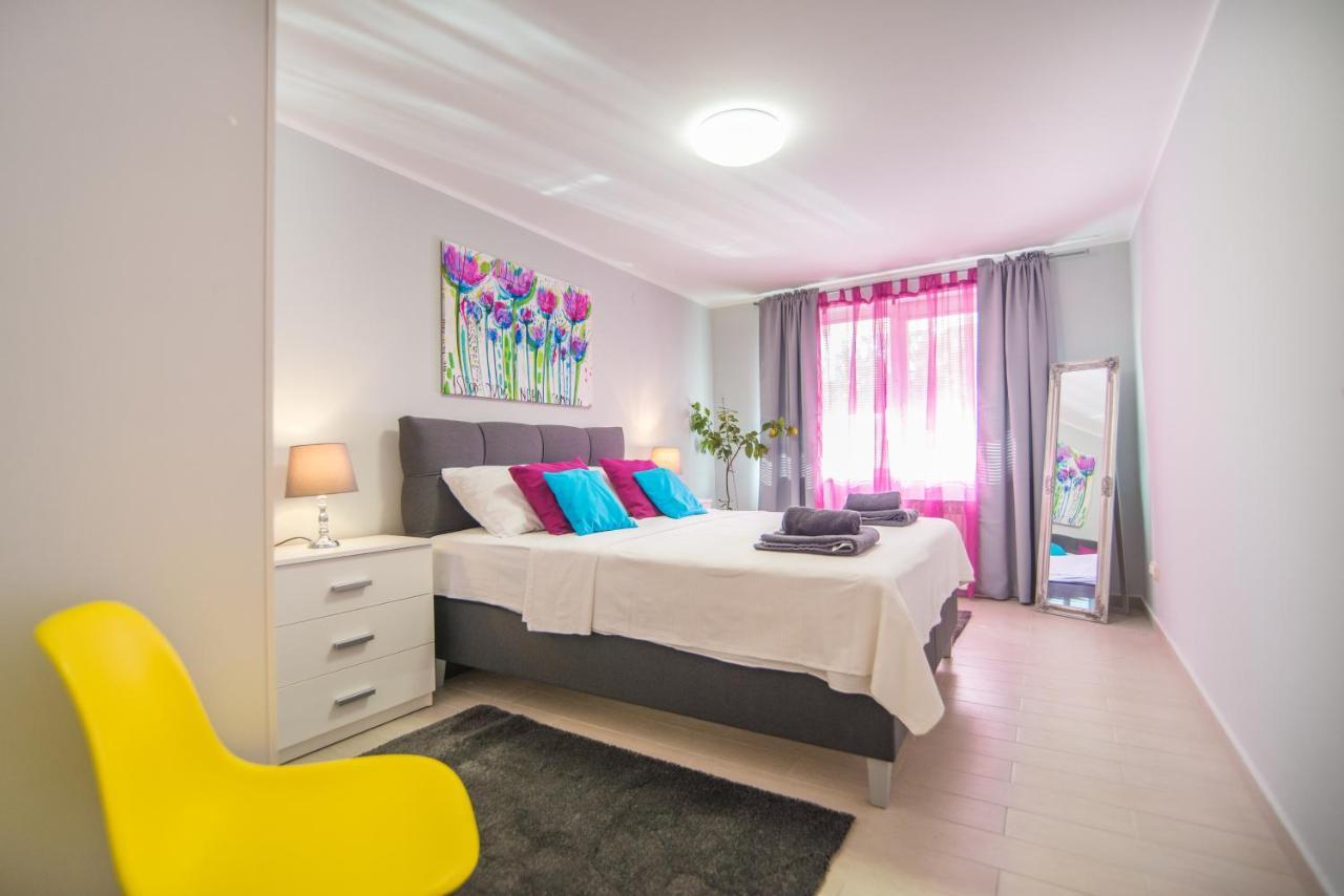 Canaria Apartman *